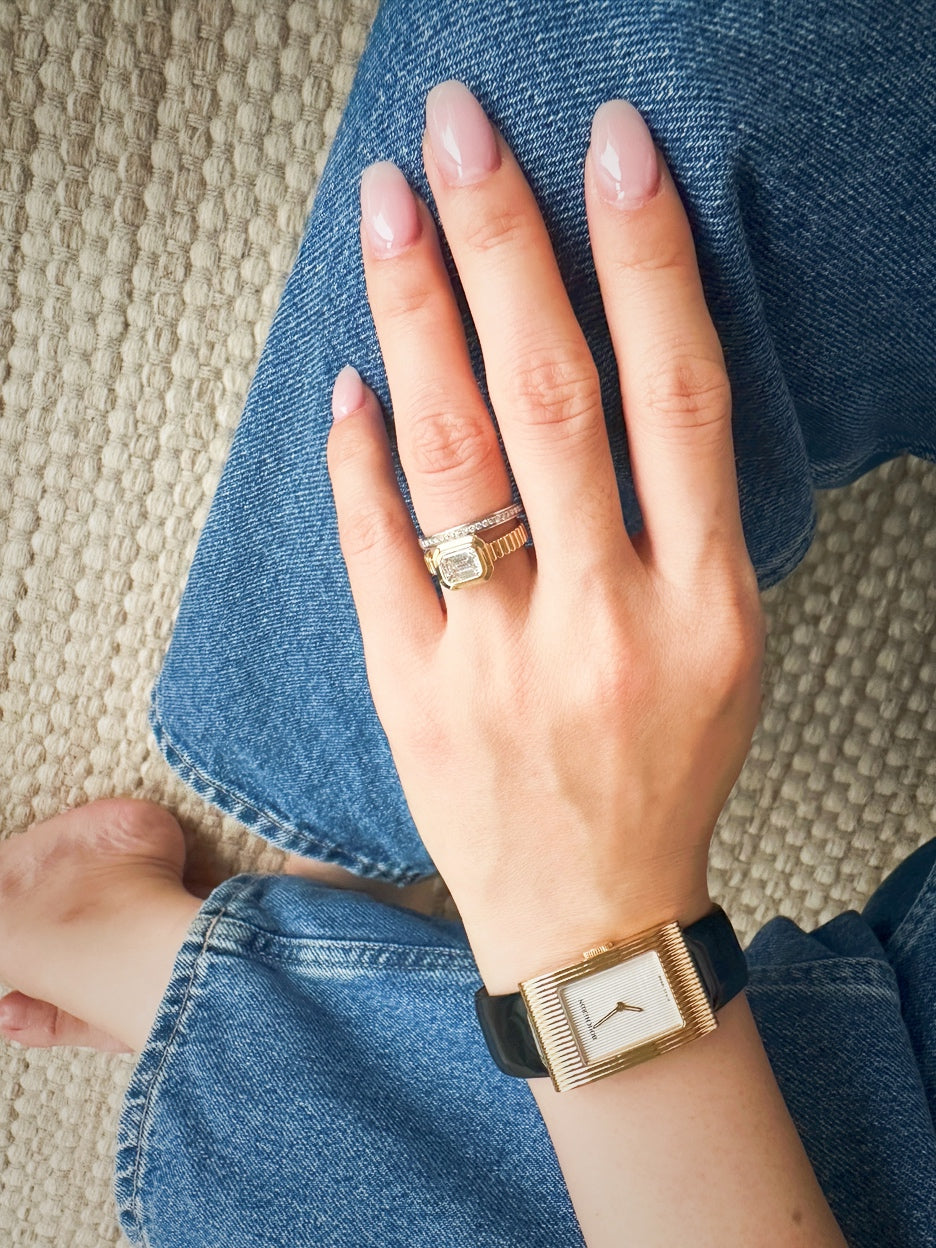 Boucheron Reflet Medium Ladies Wristwatch Yellow Gold 18k Quartz