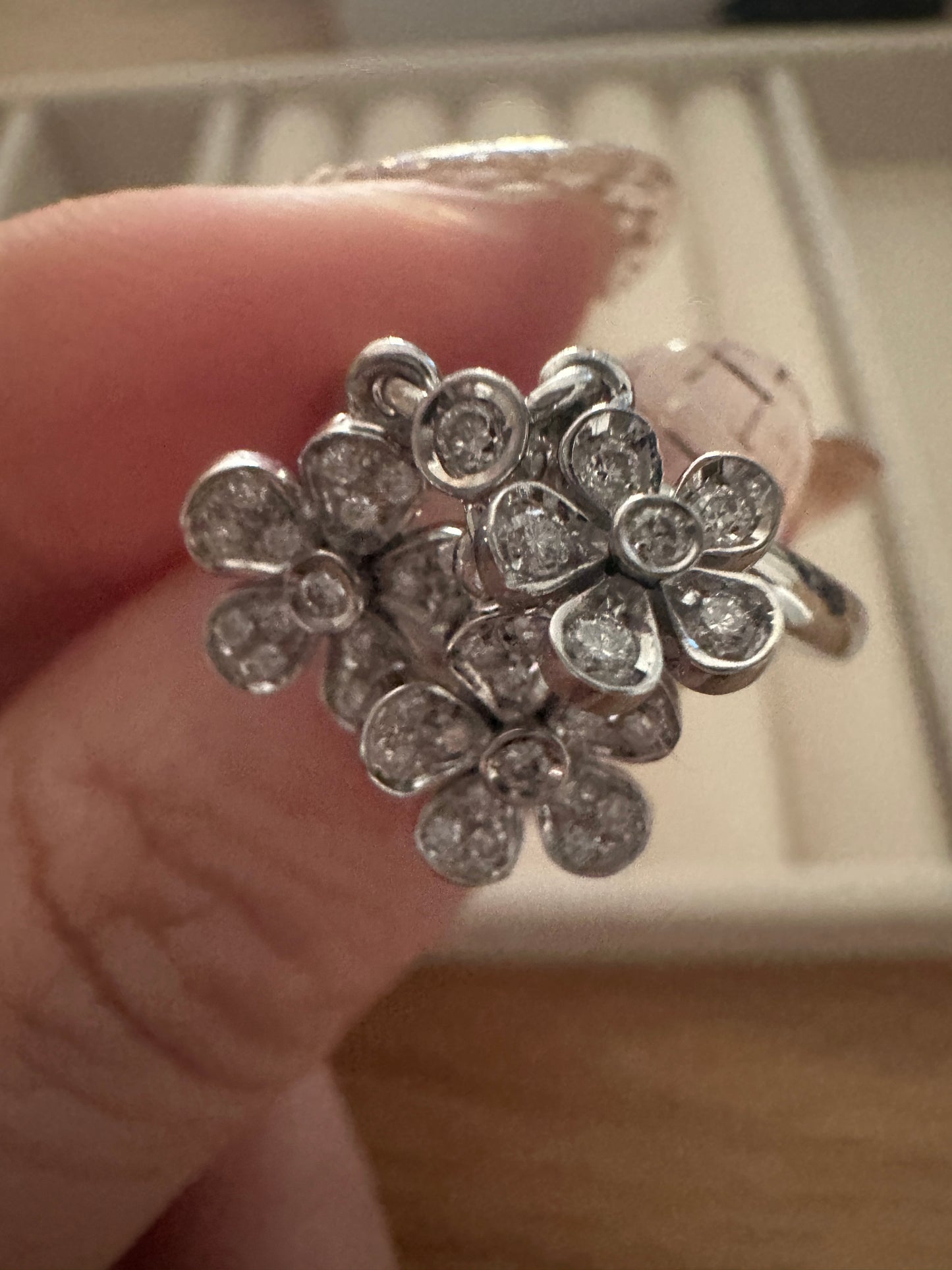 Fleur de Glace – Ponte Vecchio Diamond Floral Cluster Ring