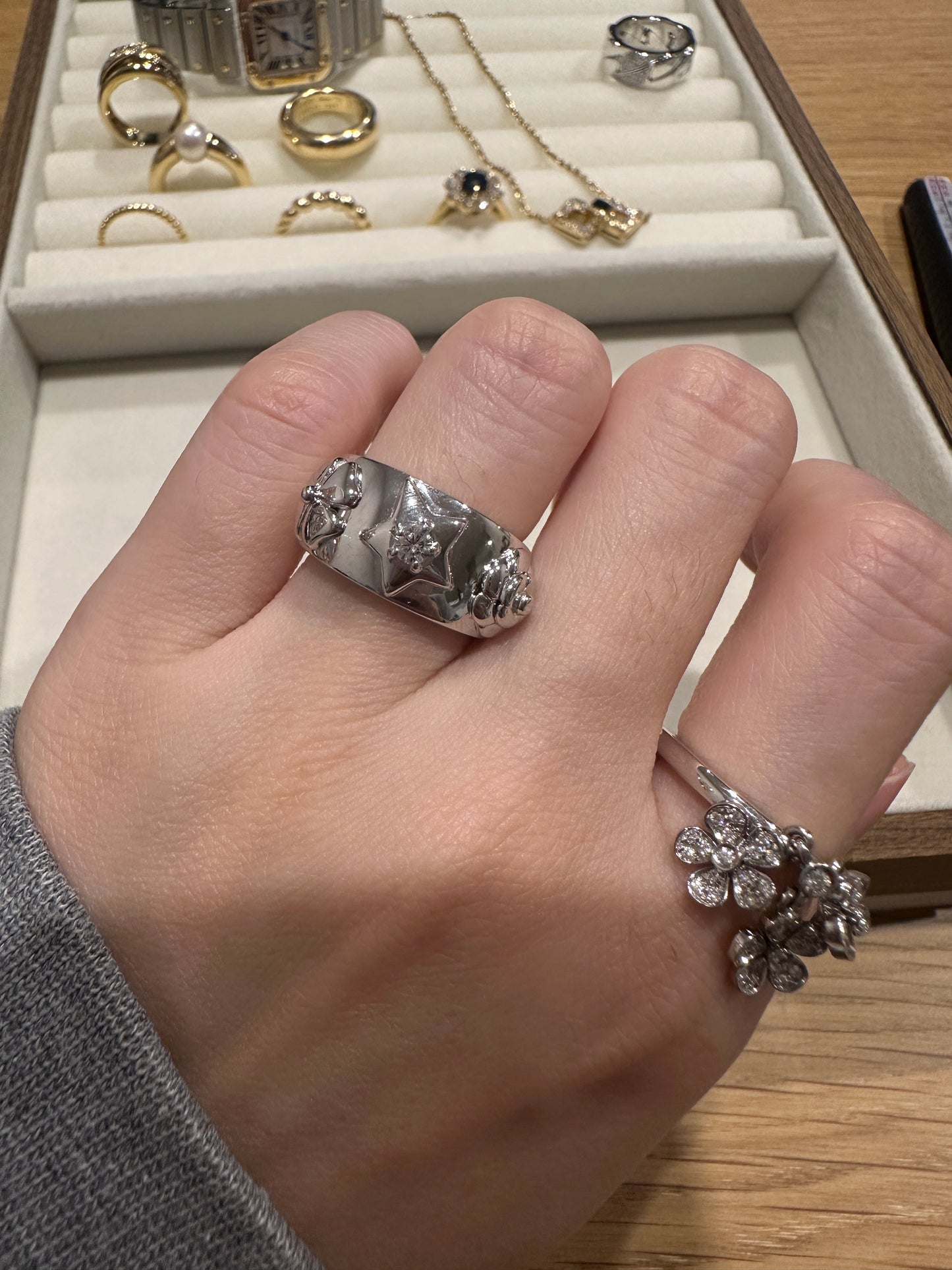 Chanel Three Symbols 1P Diamond 18k White Gold Ring
