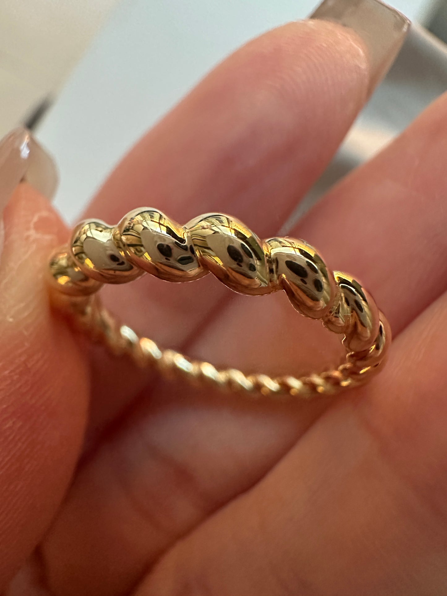 The Twist - Tapered Band Ring in 18k Yellow Gold