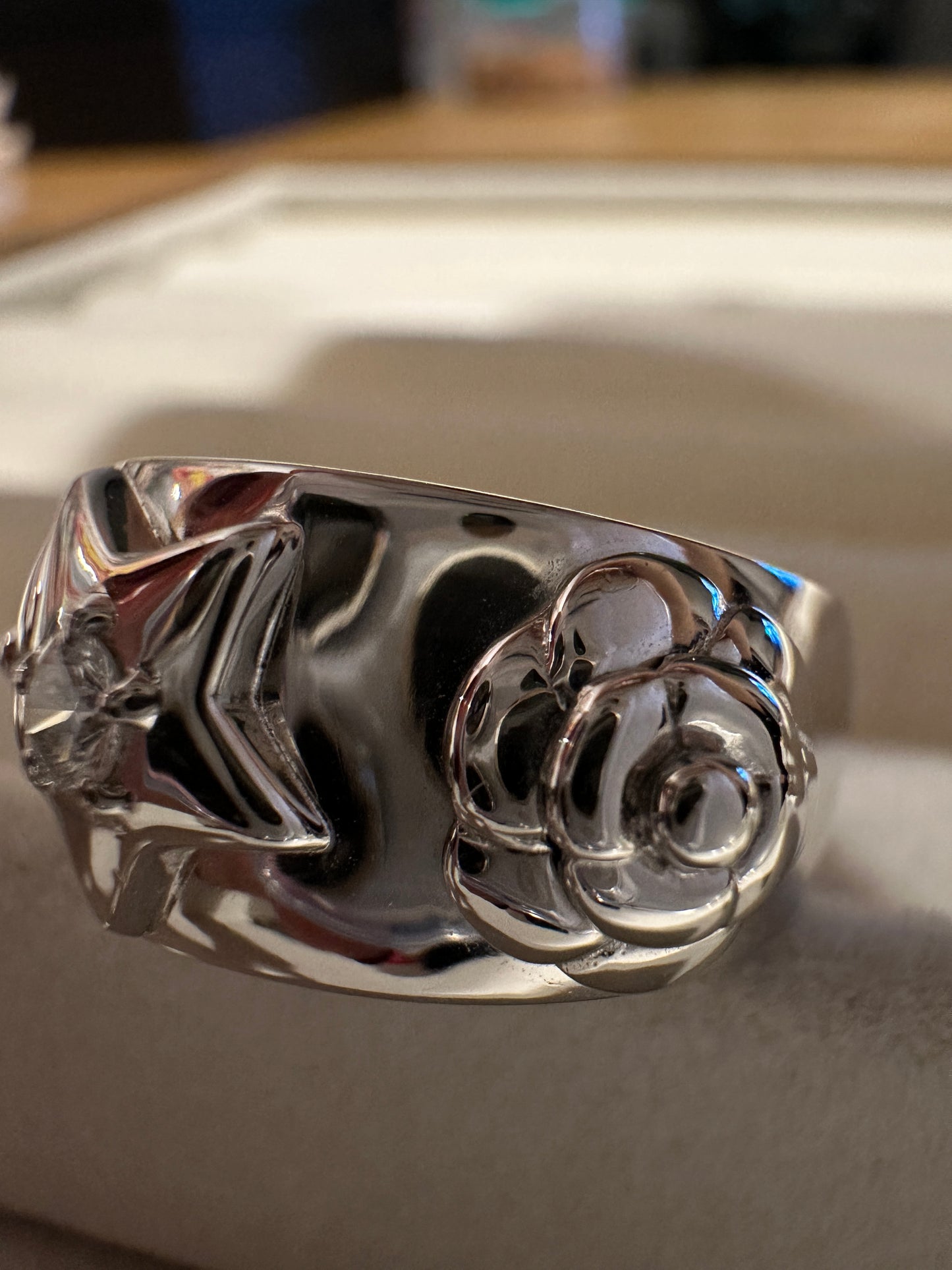 Chanel Three Symbols 1P Diamond 18k White Gold Ring